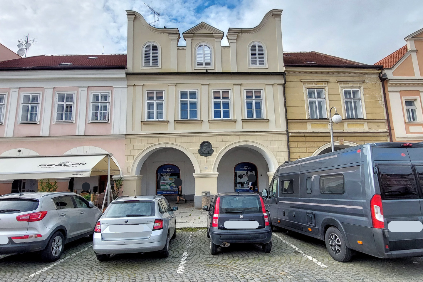 Pronájem atelieru - bytového prostoru 2+kk, 69 m², Domažlice, ul. náměstí Míru